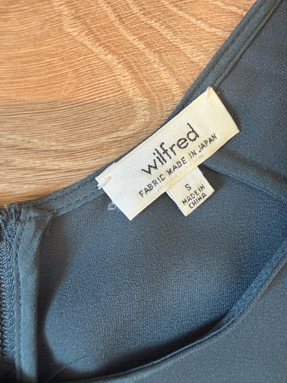 Wilfred Sleeveless Silk Blend Tank Blue Gray Size Small - Picture 7 of 9